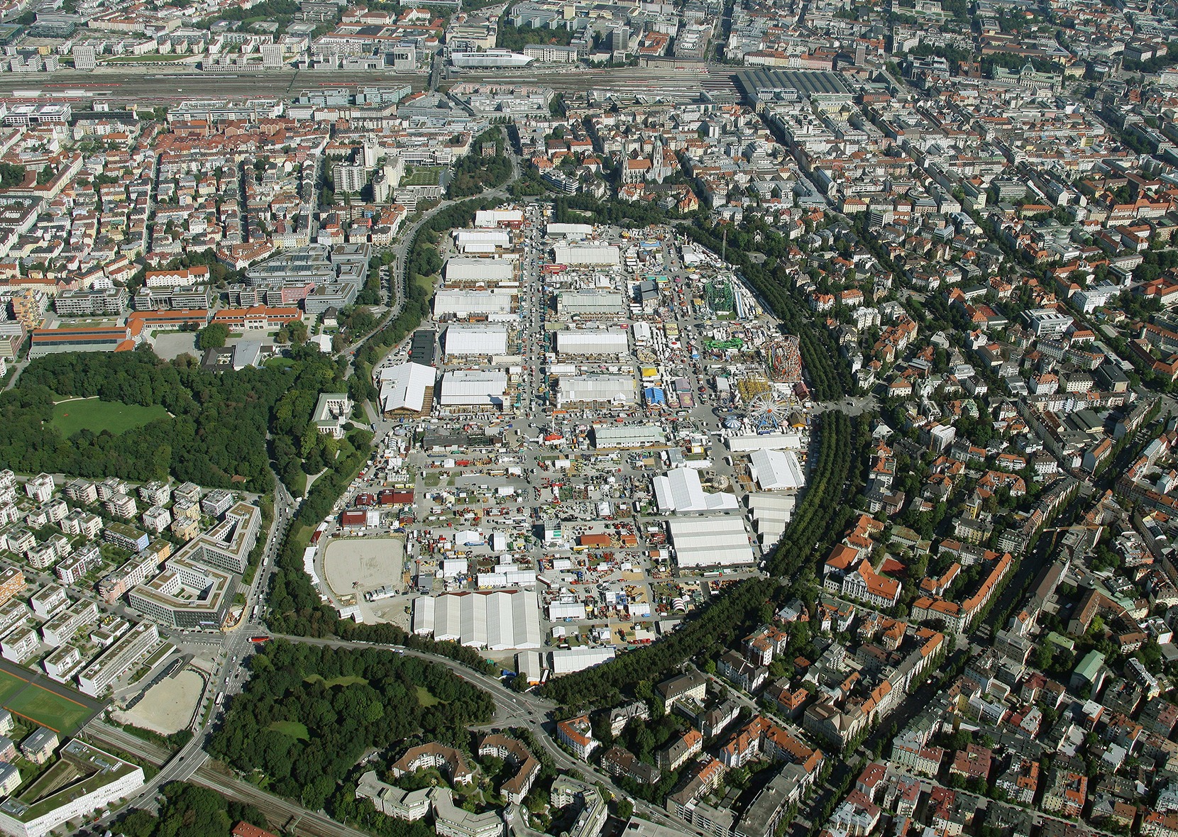 Exhibition 2017 Ephemeral Urbanism. Does Permanence Matter? Oktoberfest