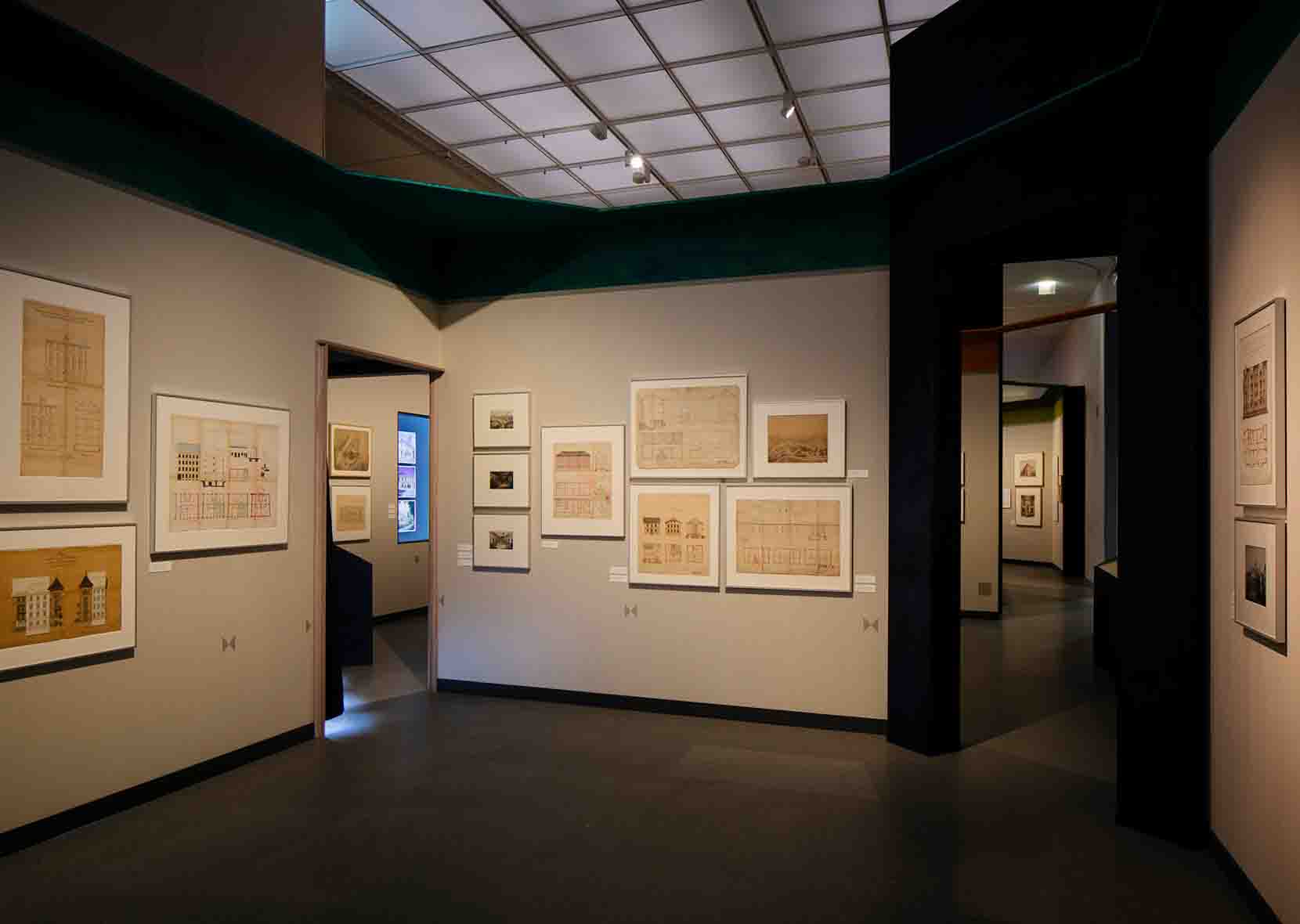 partition walls with pictures