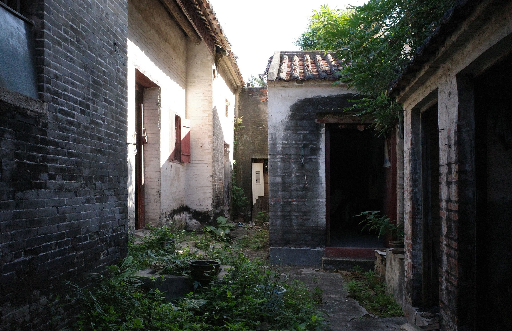 Exterior of a gupouk